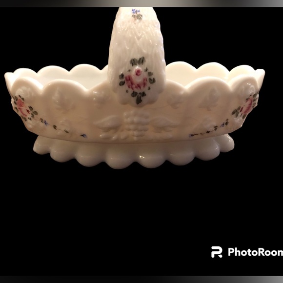 Westmoreland Roses, Grapes and Bows Candy Trinket Dish - Picture 2 of 4